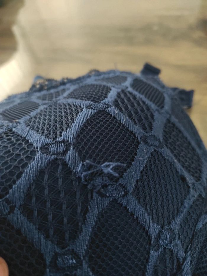 Soutien gorge bleu - photo numéro 4