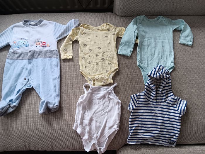 Vetement pour bebé de 1-6 mois, body, chemise, pantalón, chemise, etc. - photo numéro 9
