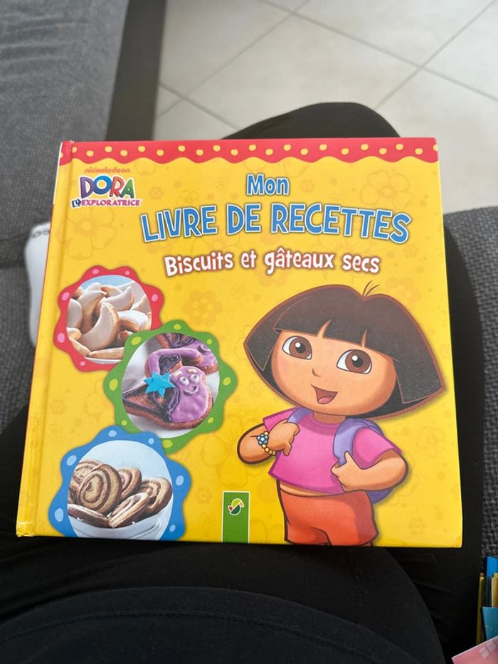 Livre mon livre de recette Dora
