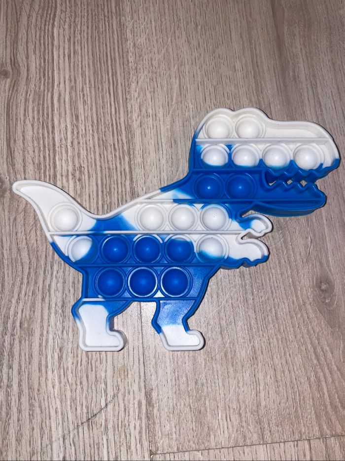 Pop it dinosaure - photo numéro 2