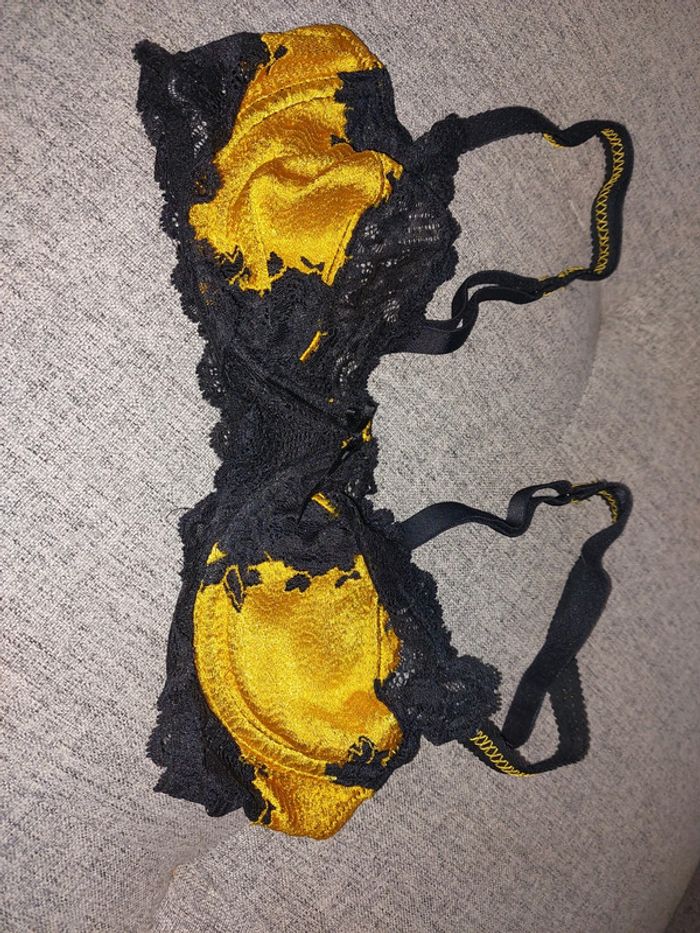 Soutien gorge - photo numéro 3