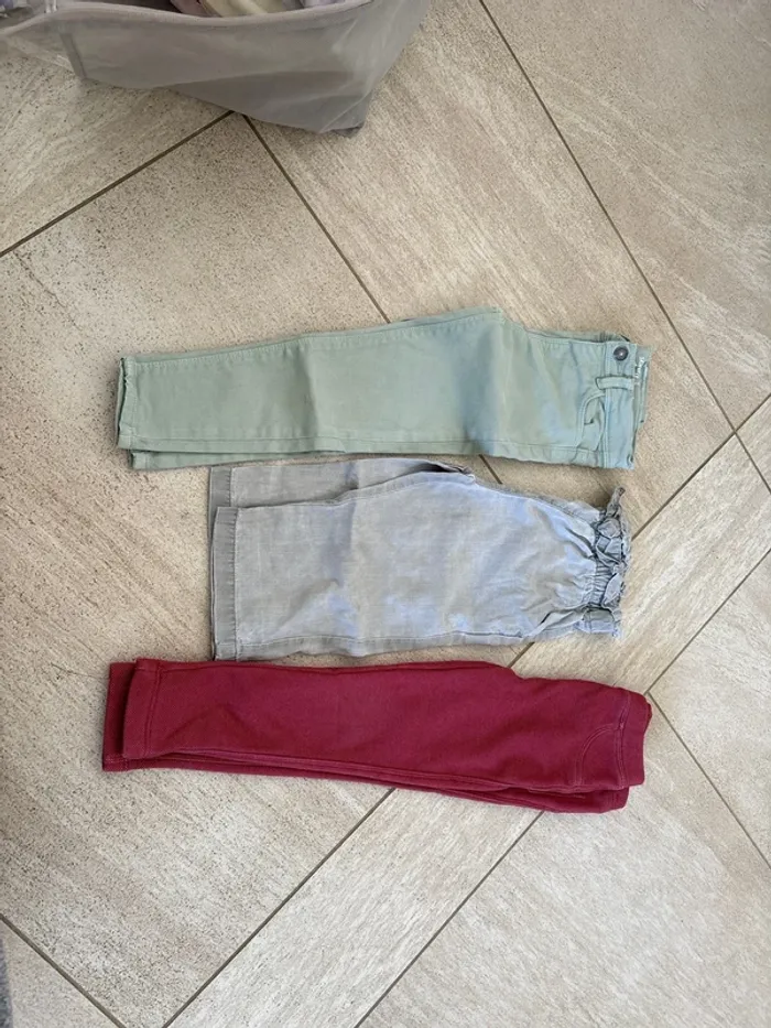 Lot pantalon 4 ans