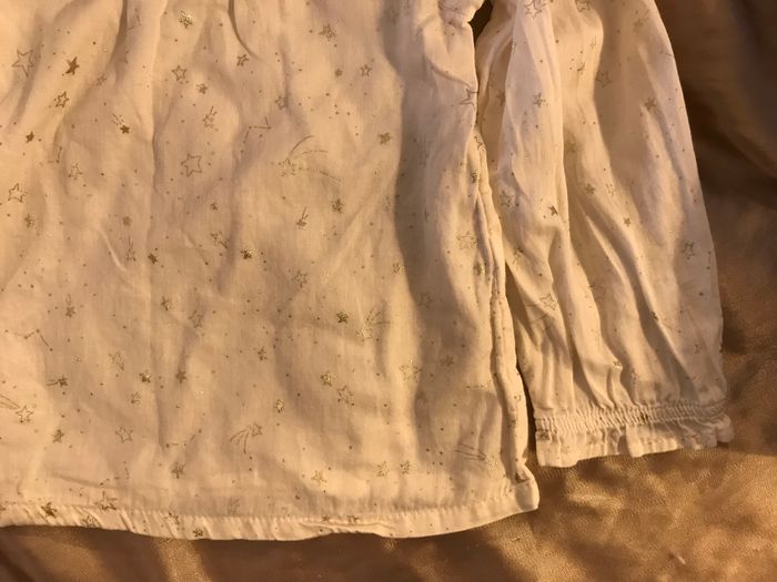 Blouse fille beige à motifs doré TAO taille 23 mois - photo numéro 5