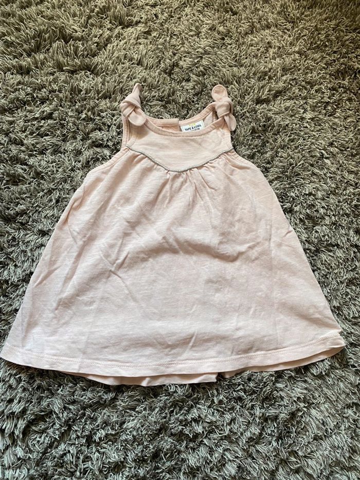 Robe à nouette épaule, tape à l’œil 6 mois