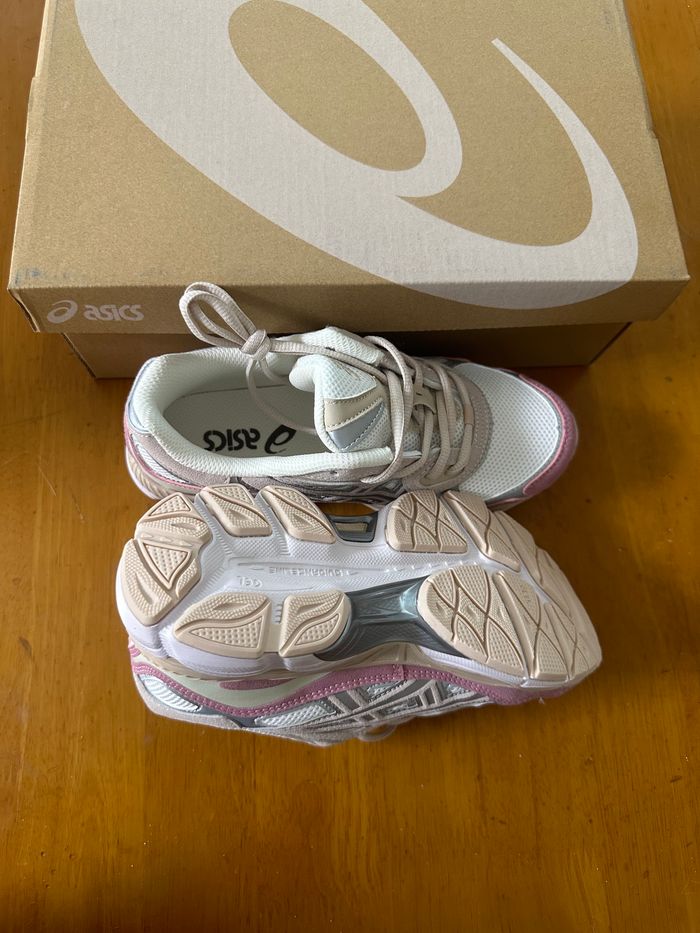 Baskets ASICS GEL-NYC roses 37 - photo numéro 3