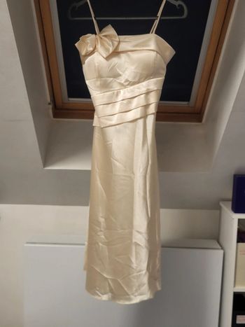 Magnifique robe pour les fetes.