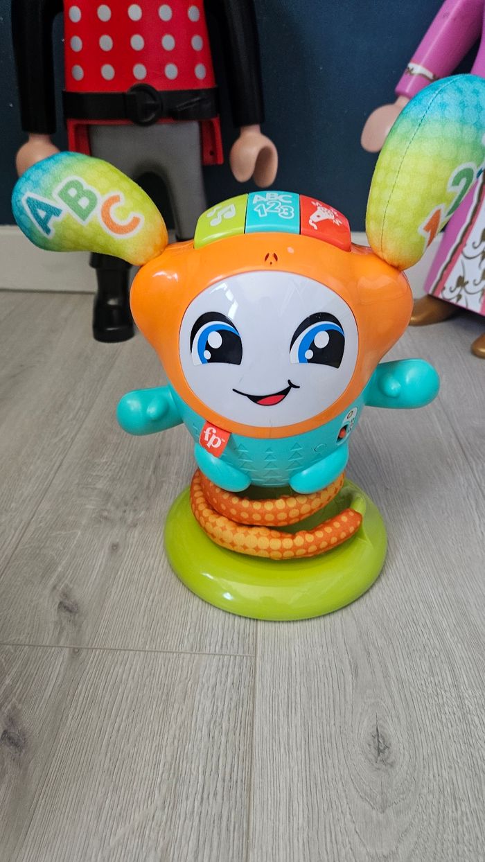 DJ robot