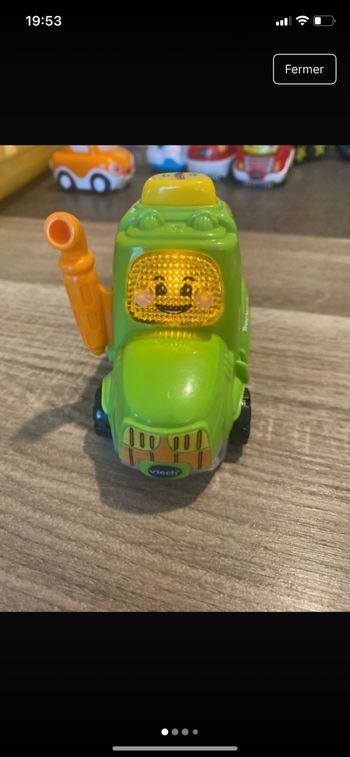 Tut tut bolide VTech Clément le tracteur des champs