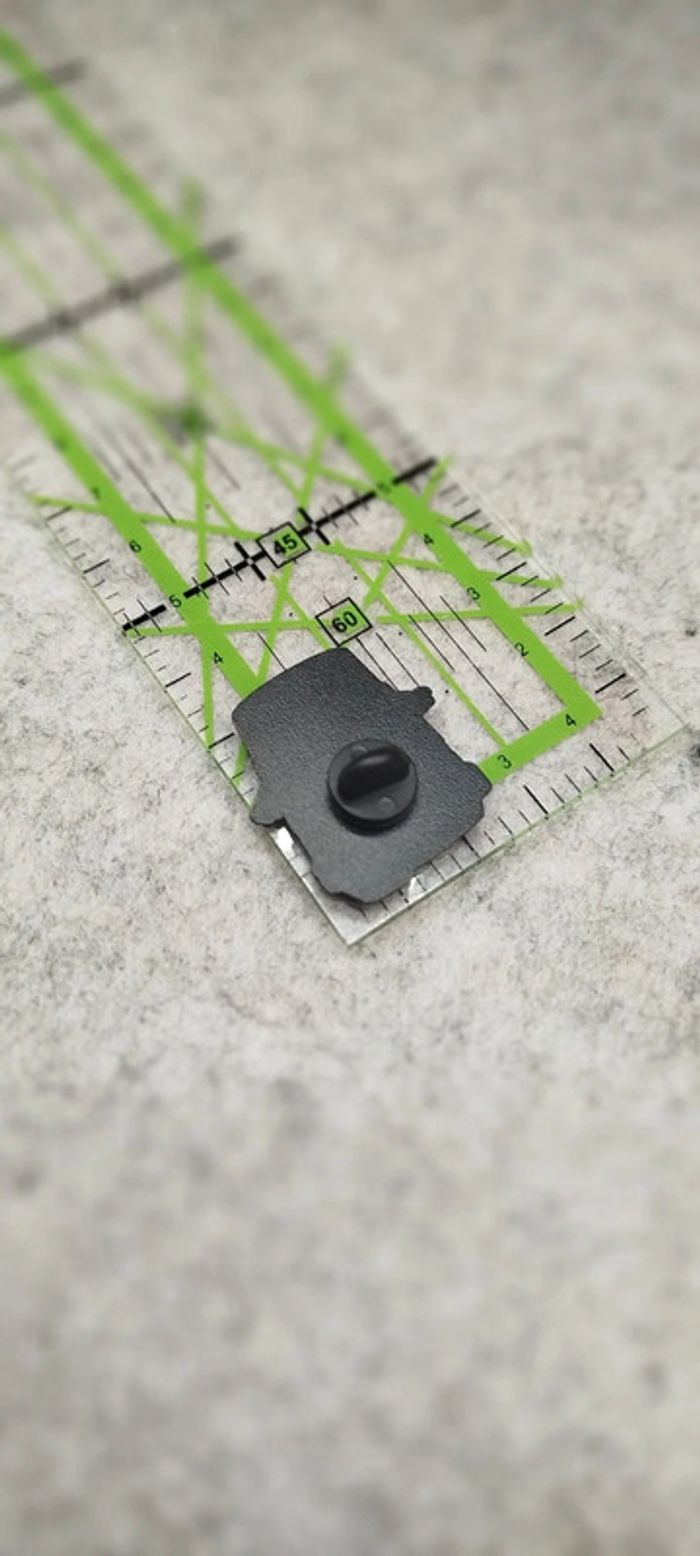 🍄 pin's gobelet de café - photo numéro 3