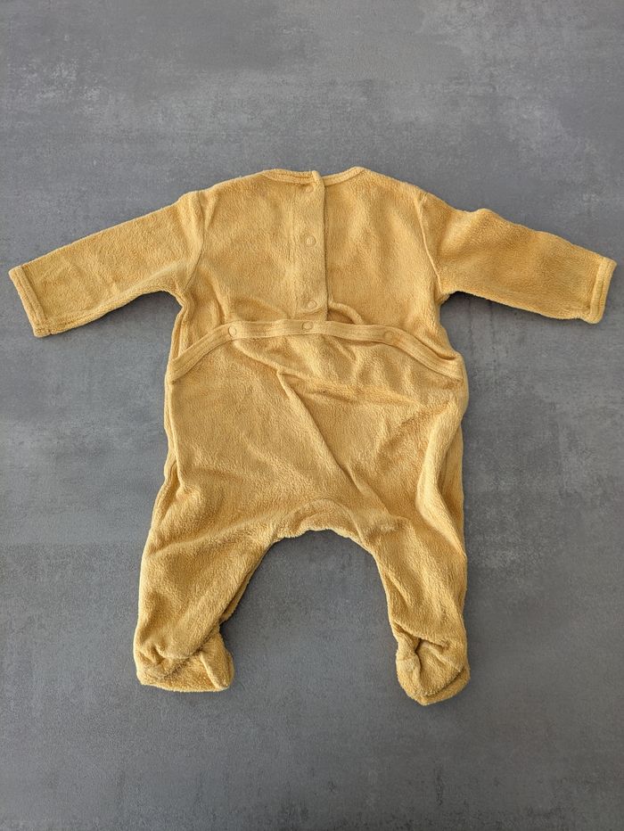 Pyjama 1 mois - photo numéro 3