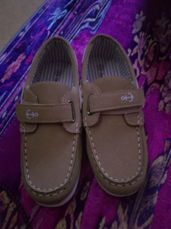 Mocassin garçon neuf avec ticket 