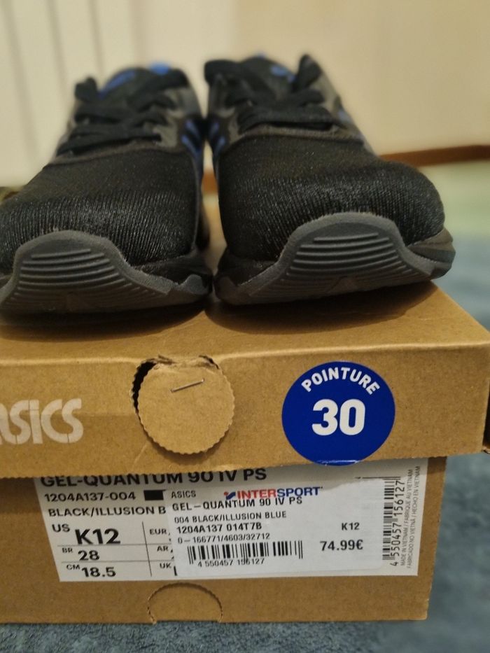 Baskets neuves Asics taille 30 - photo numéro 2