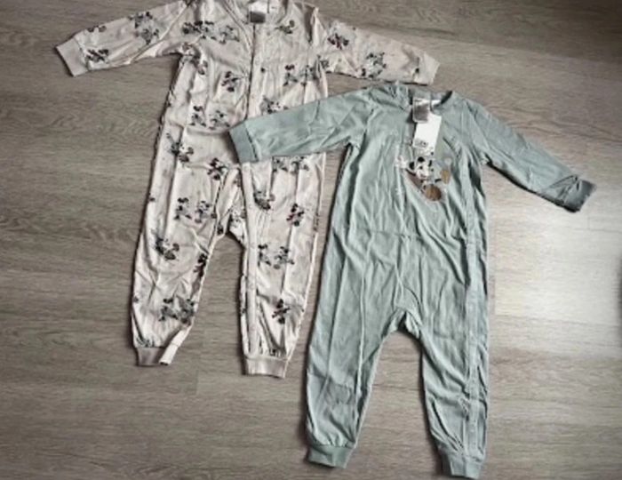 Lot des 2 pyjamas Disney 18 mois - photo numéro 2