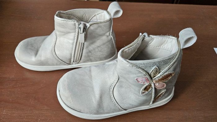 Lot chaussures taille 25 - photo numéro 17