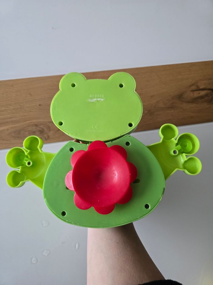 Jouet de bain grenouille bon état - photo numéro 2