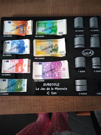 Billets et monnaie pour enfant