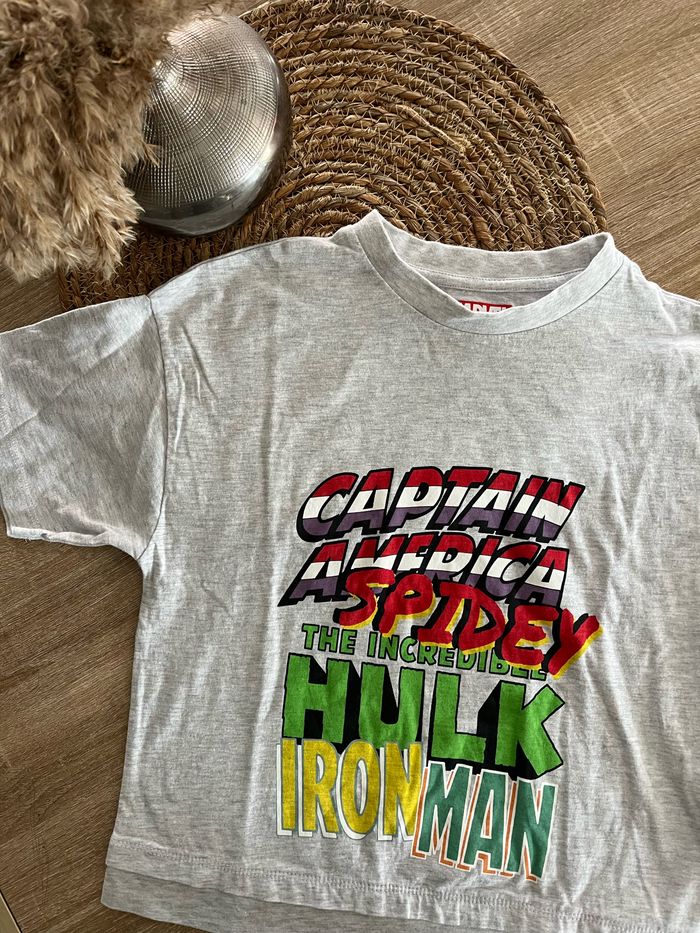 T-shirt Marvel