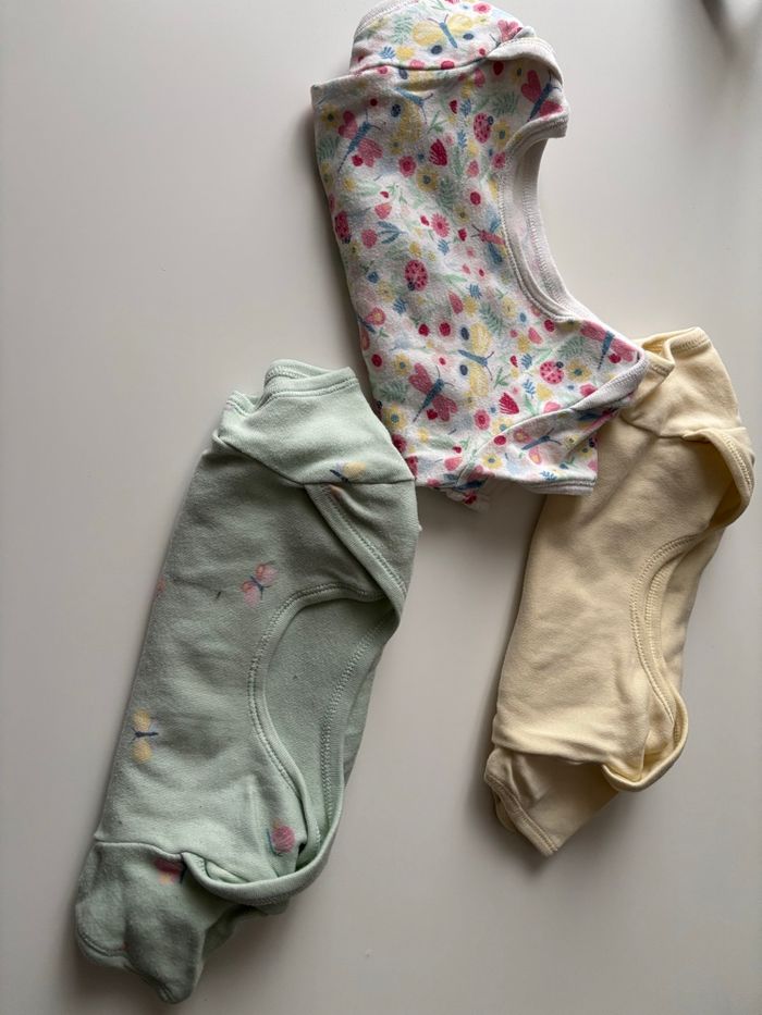 Lot de bodies manche courte - photo numéro 2