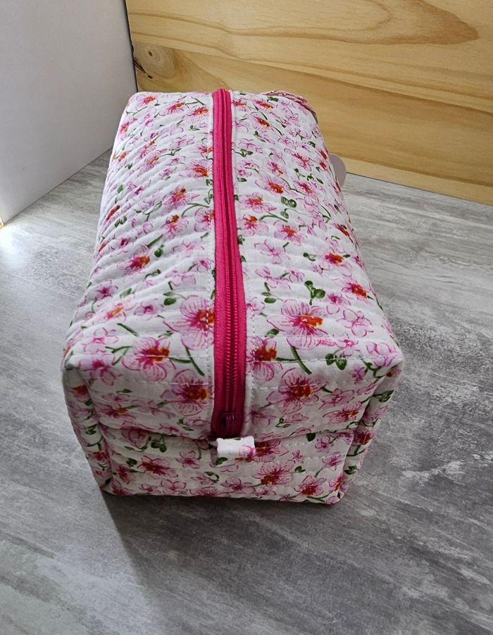 Trousse de toilette - photo numéro 2