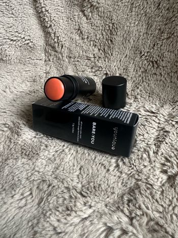 Juicy Apricot Younique