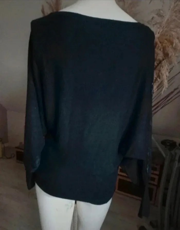 Beau pull noir/ strass taille unique - photo numéro 4