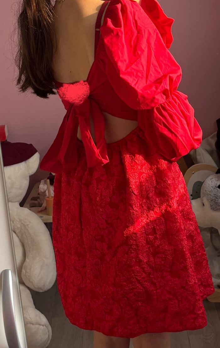Robe Rouge vif manches bouffantes - photo numéro 2