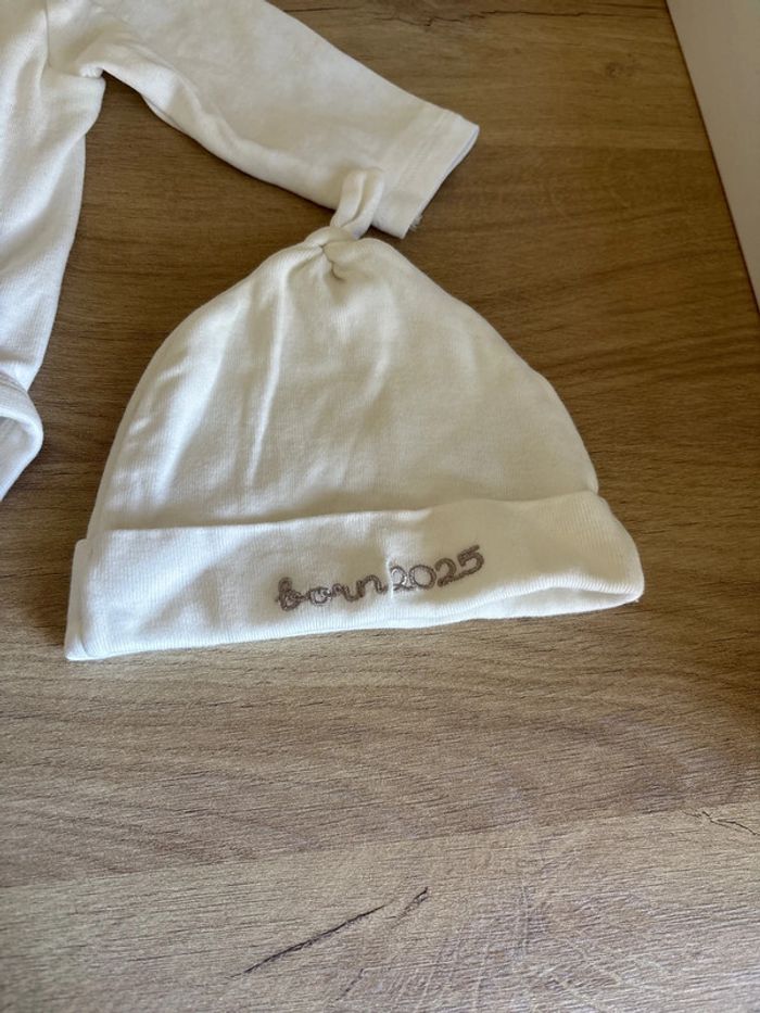 Body + bonnet H&M 1 mois - photo numéro 2