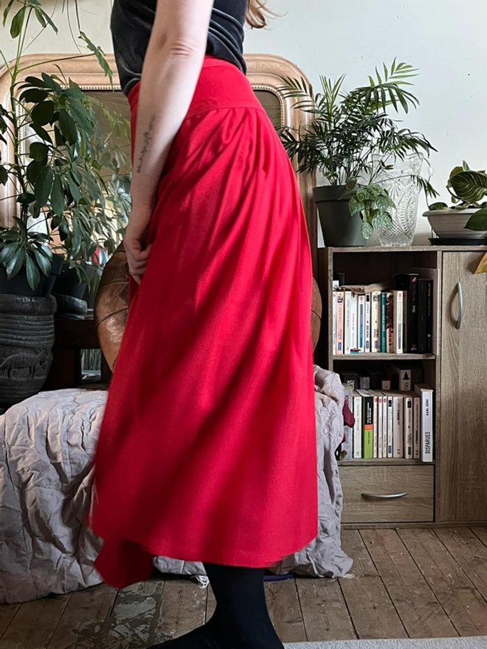 Jupe longue plissée taille haute avec fente - rouge - photo numéro 10
