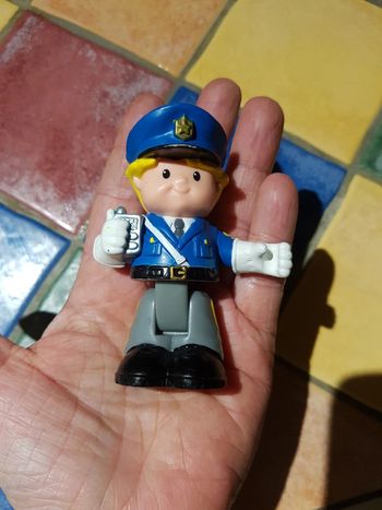 Policier Eddie Fisher Price