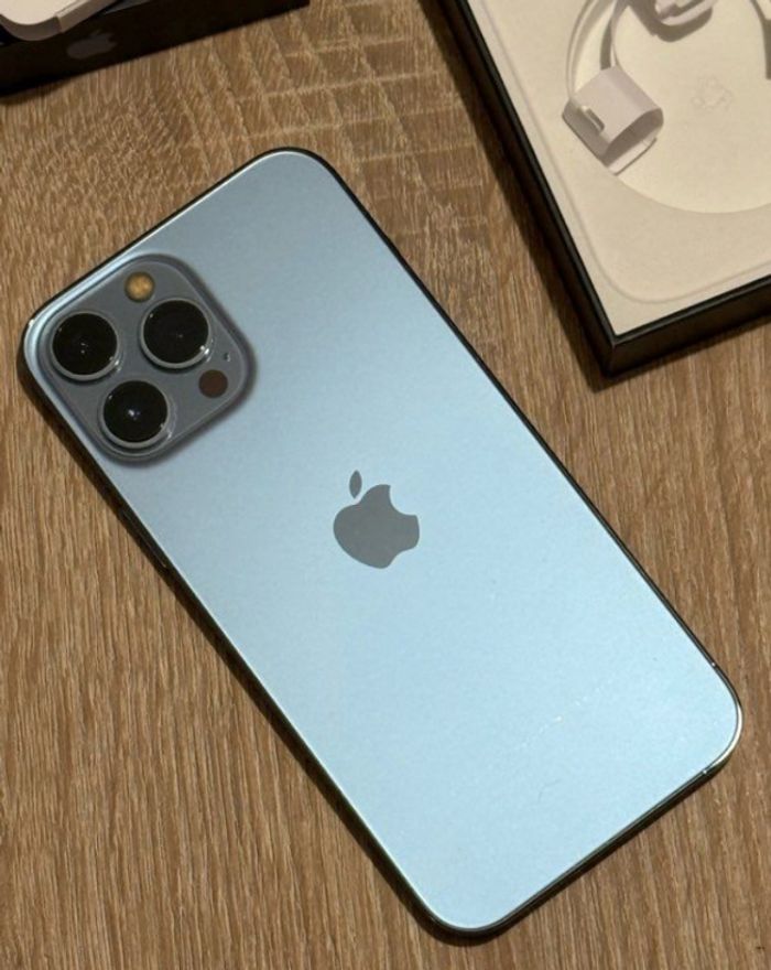IPhone 13 Pro Max - 256Go - Bleu Alpin ‎ - photo numéro 2