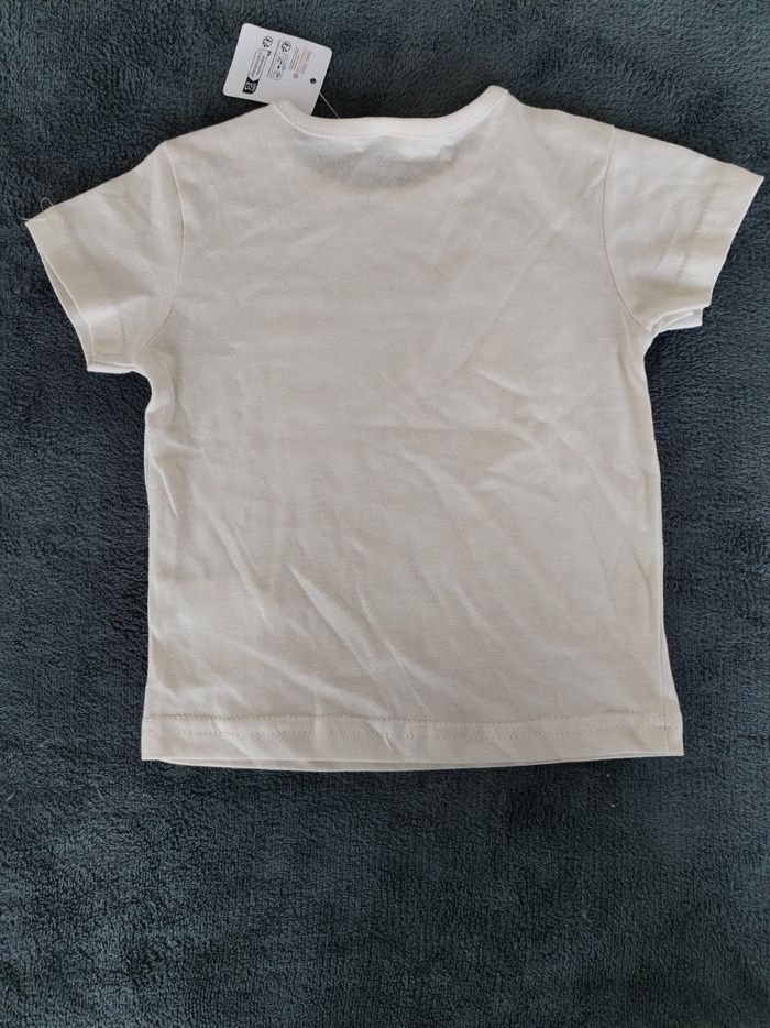 Tee-shirt 9-12 mois Zeeman neuf - photo numéro 4