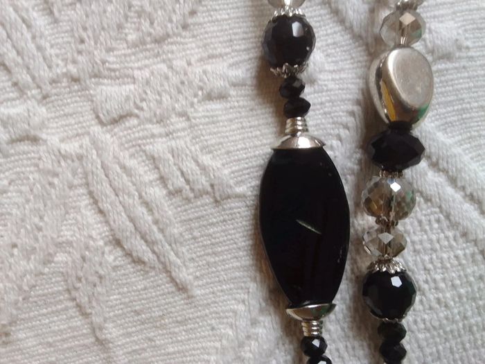 Collier sautoir noir et argenté - photo numéro 4