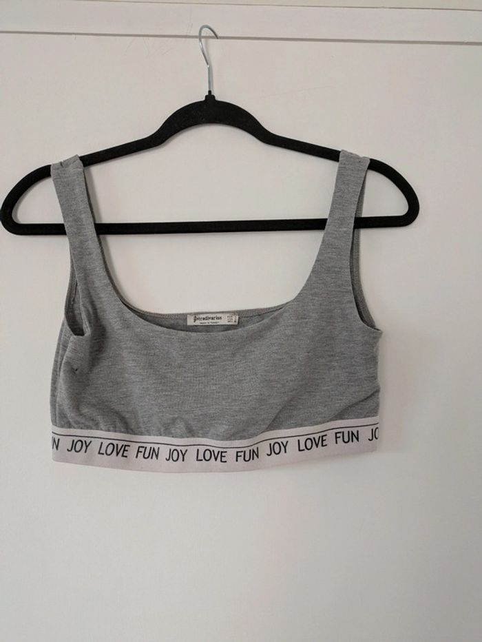 Brassière avec inscriptions
