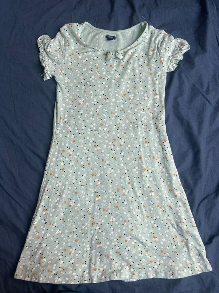 Robe manches courtes