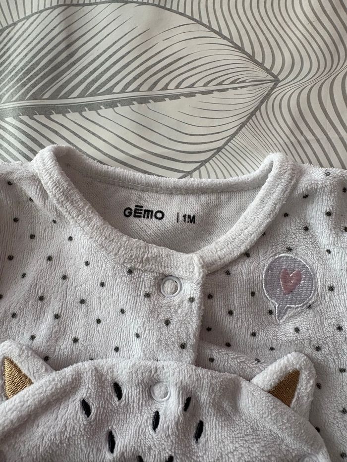 Lot de pyjamas - photo numéro 2