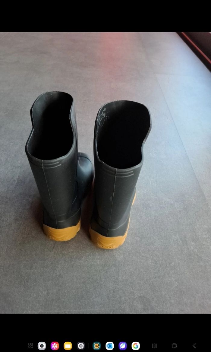Lot  T25 bottes de pluie neuves Solognac et après-ski Mc Finley en parfait état - photo numéro 7