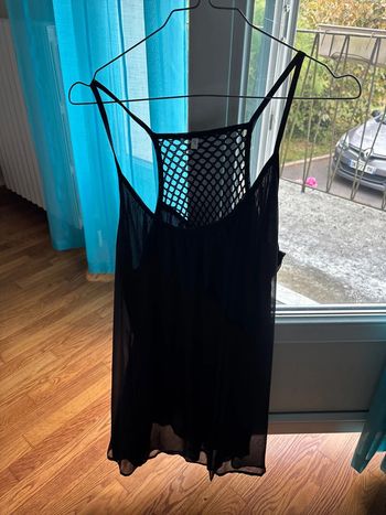 Robe noire courte taille l