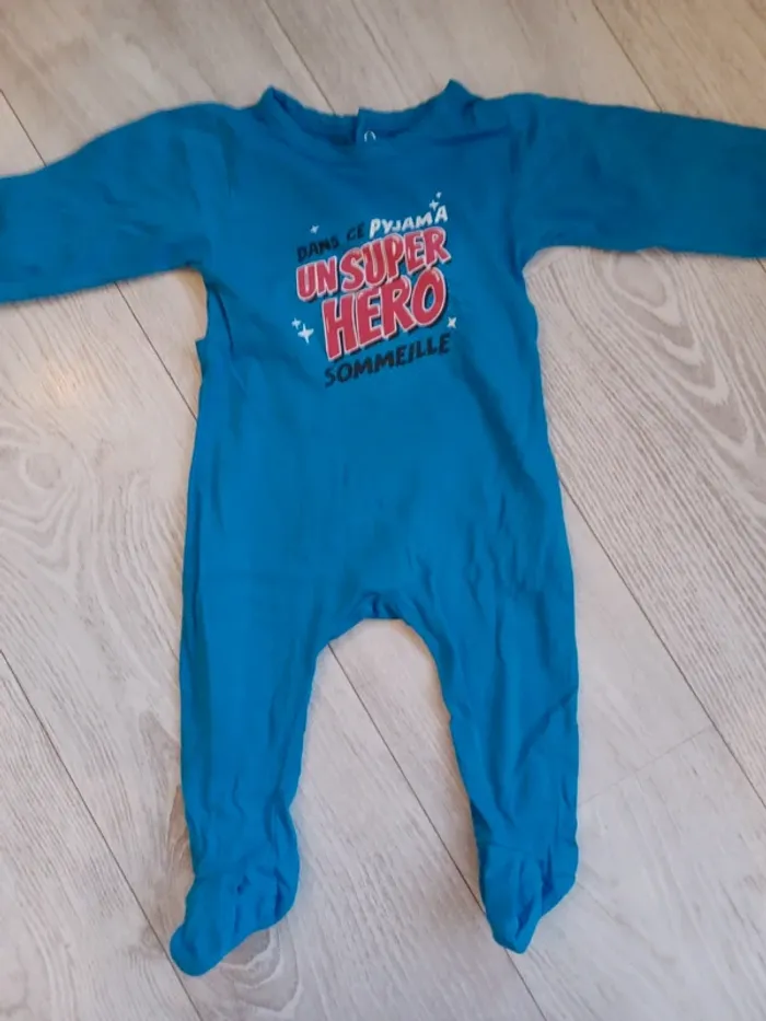 Pyjama bébé