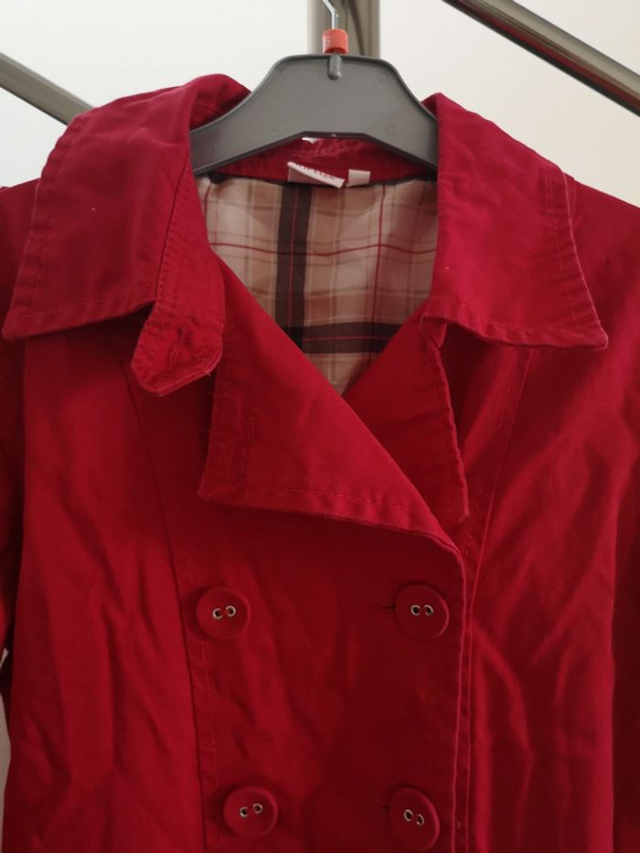 Trench rouge grand 8 ans - photo numéro 2