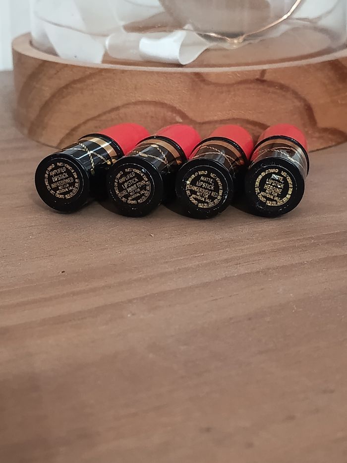 Lot rouge à lèvres Mac édition limitée - photo numéro 2