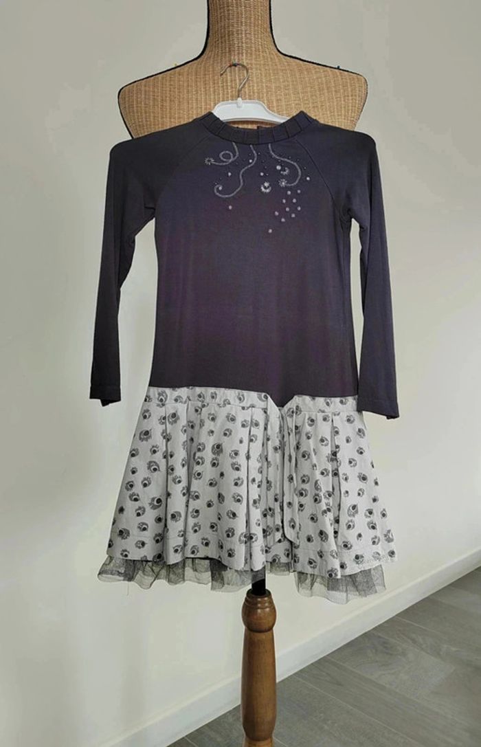 30 € Robe manches longues Jean Bourget Effet superposition Motif fantaisie sur la jupe 4 ans