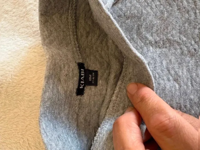 Jupe grise molletonnée avec poches zippées – KIABI – Bébé fille 18 mois - photo numéro 3