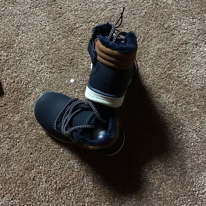 Jolies bottines garçon fourée neuves avec étiquette pointure - photo numéro 4