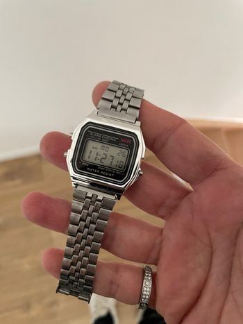 Montre vintage digital numerique