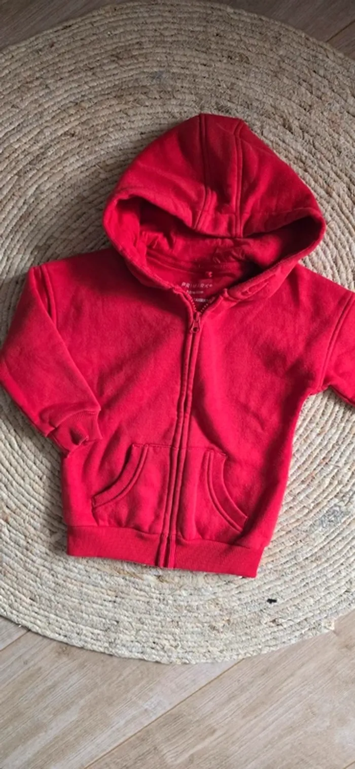 Veste avec capuche