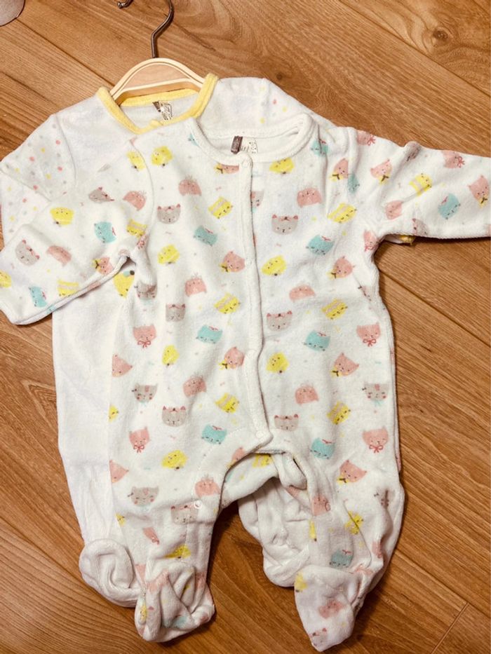 Taille 3 mois lot de 2 pyjamas velours fille orchestra blanc rose jaune * animaux * 🎀 - photo numéro 3
