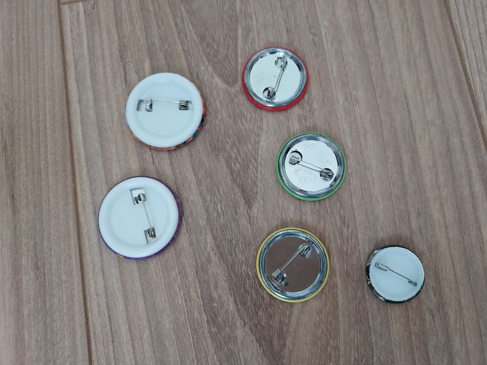 lot badges - photo numéro 2