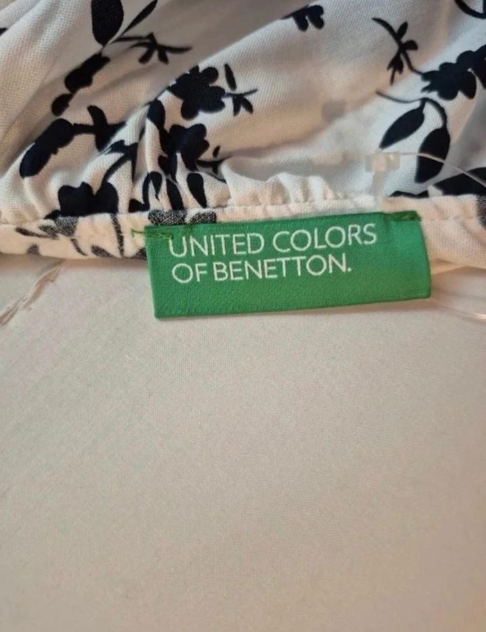 Joli haut asymétrique fleuri United Colors of Benetton femme TS/36 - photo numéro 8