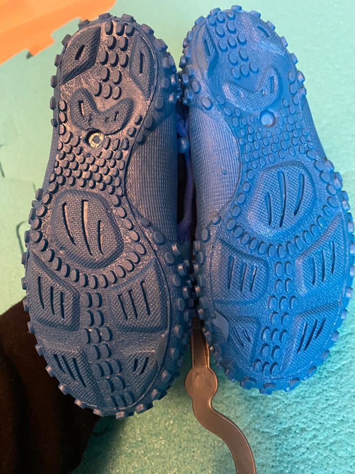 Chaussures d’eau Taille 22/23 - photo numéro 2