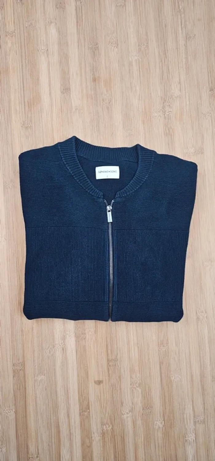 Cardigan zippée sondag & sons .100%
Coton, bleu marine